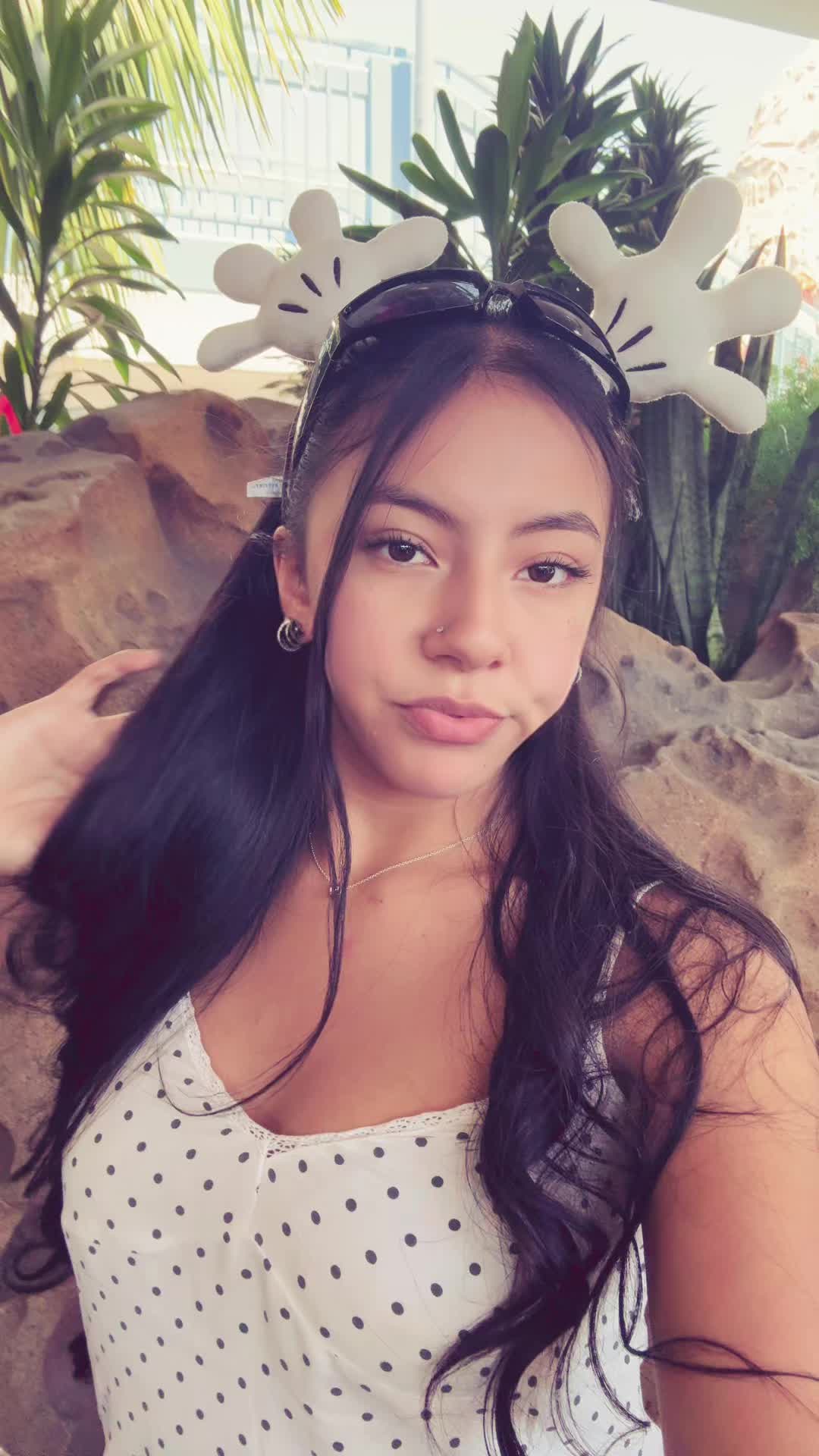 @rollyourfeelingsintoblunts