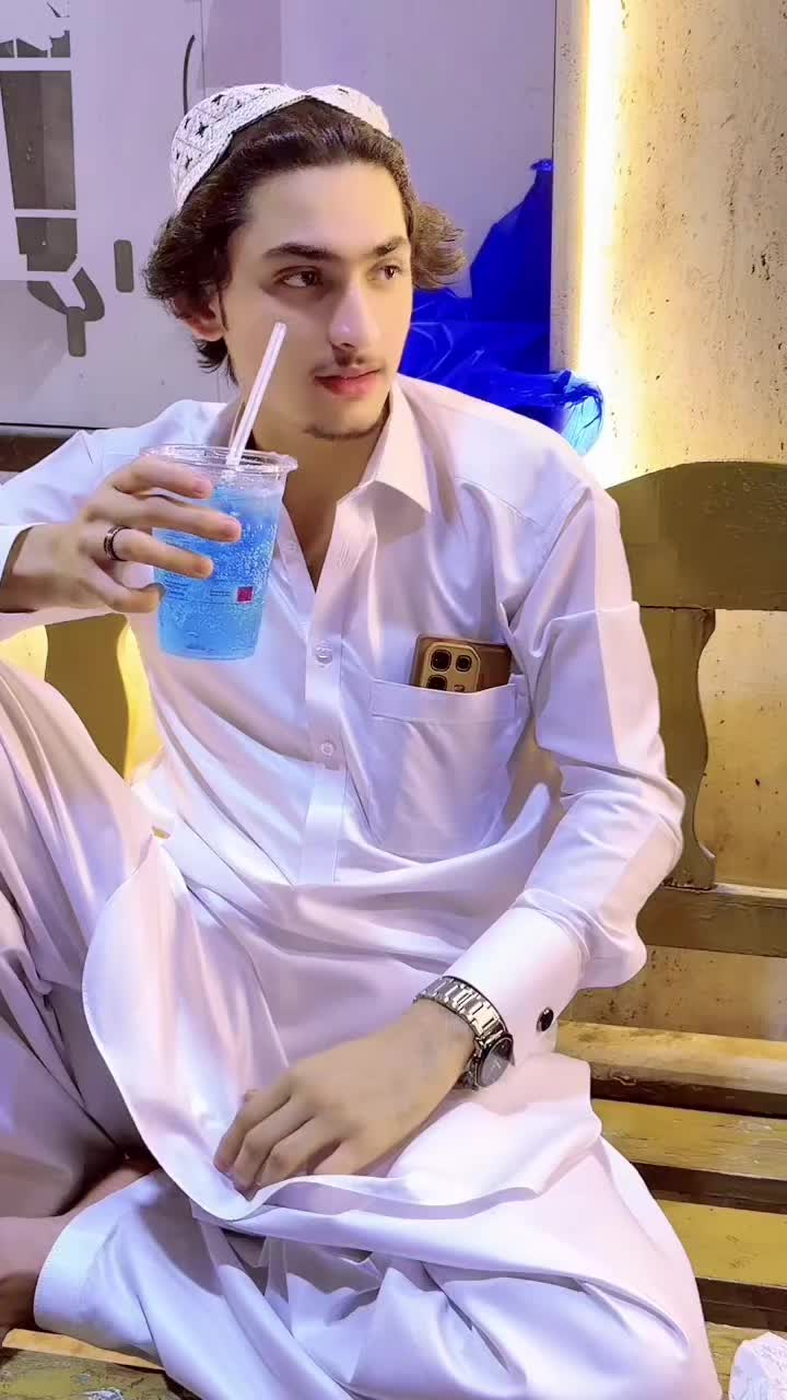 @😘 JANI 🇶🇦