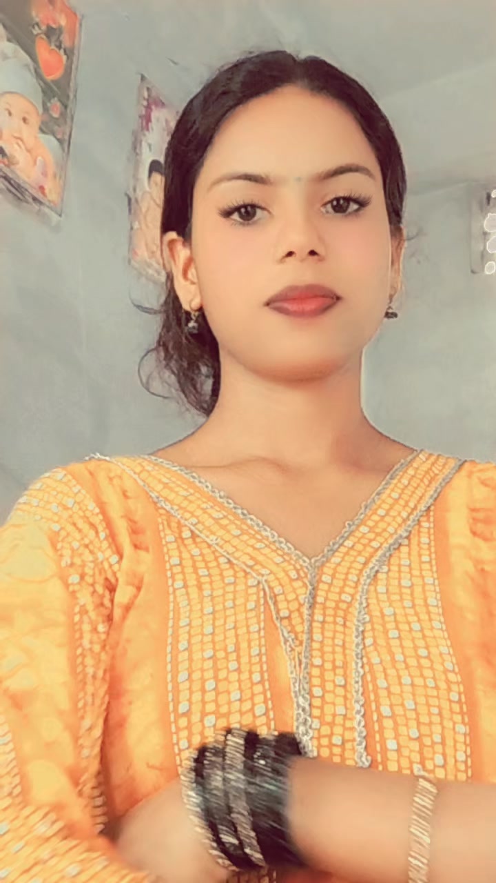 @Mûñû💗
