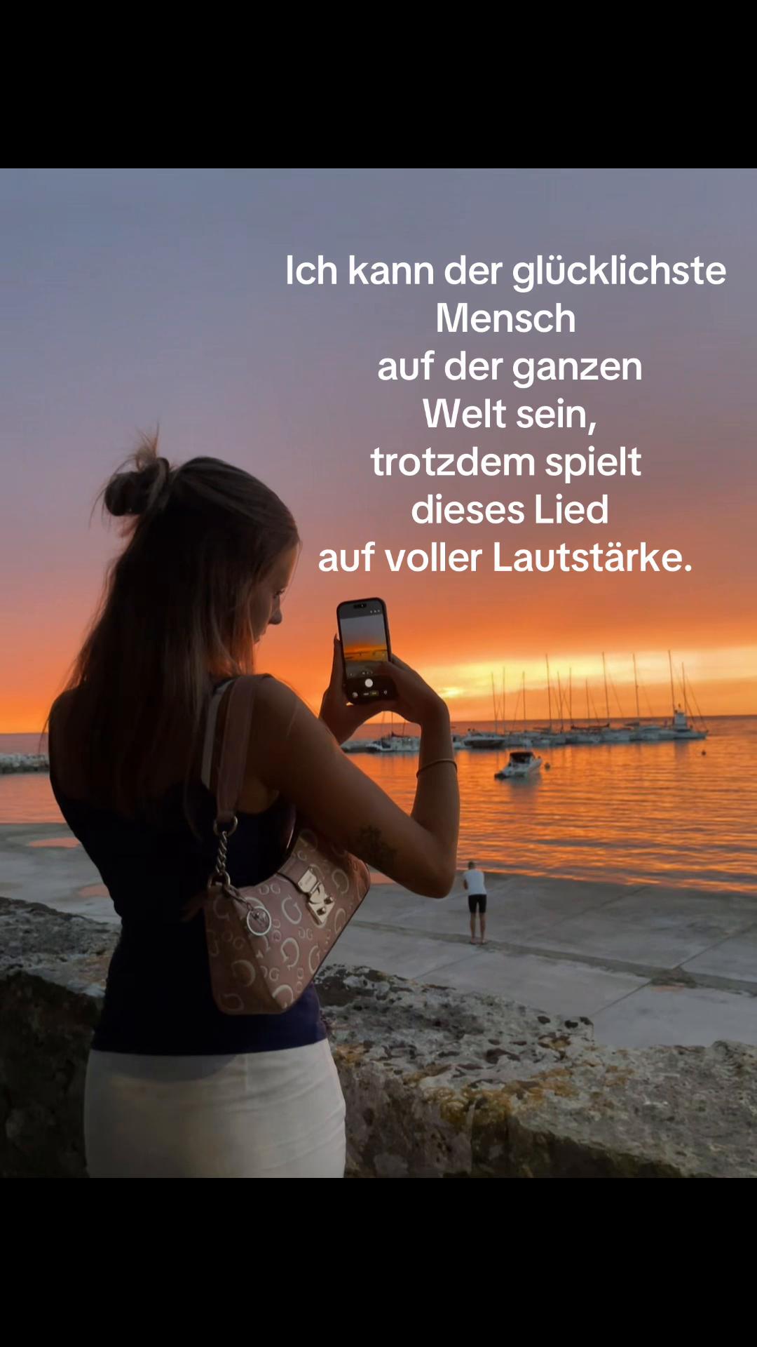 @juliaa