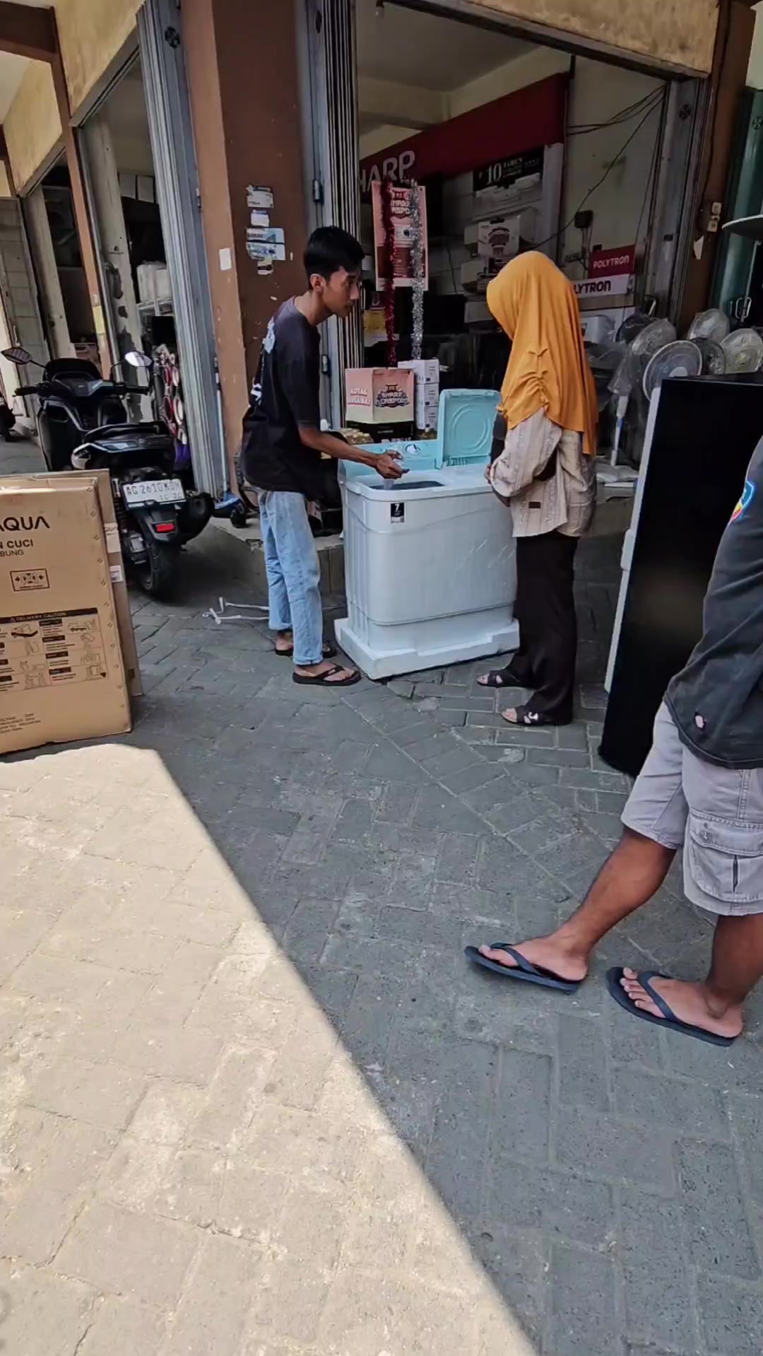 @CANDRA ELEKTRONIK WLINGI