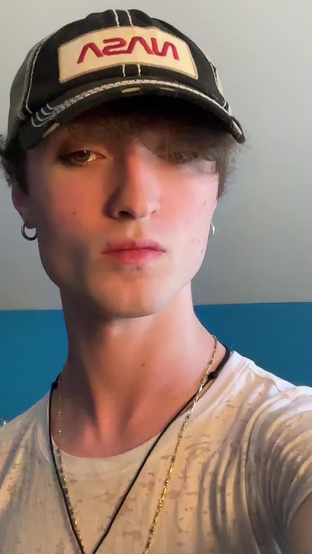 @Caleb(>ᴗ•)