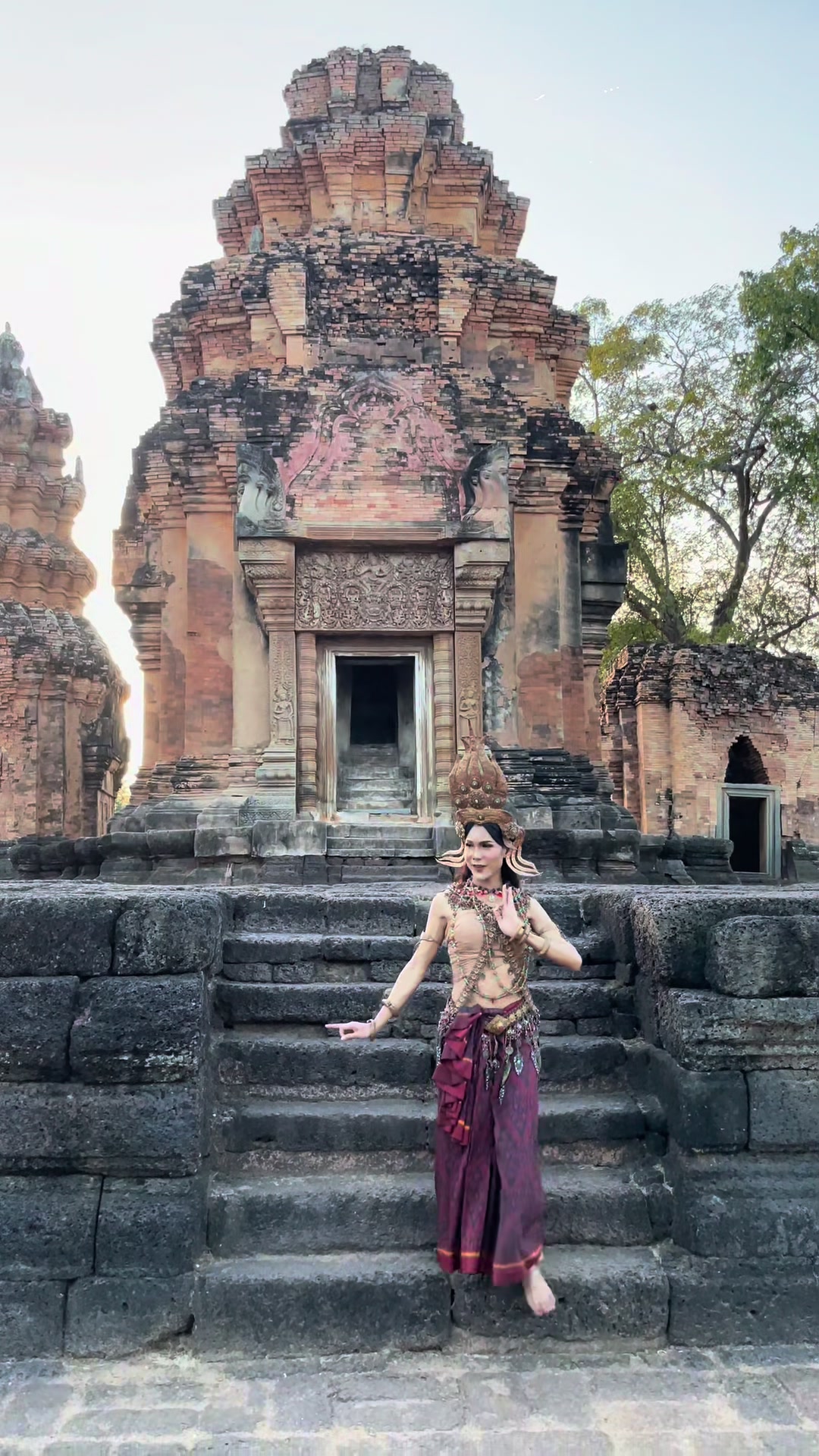 @Sarocha Pornchai