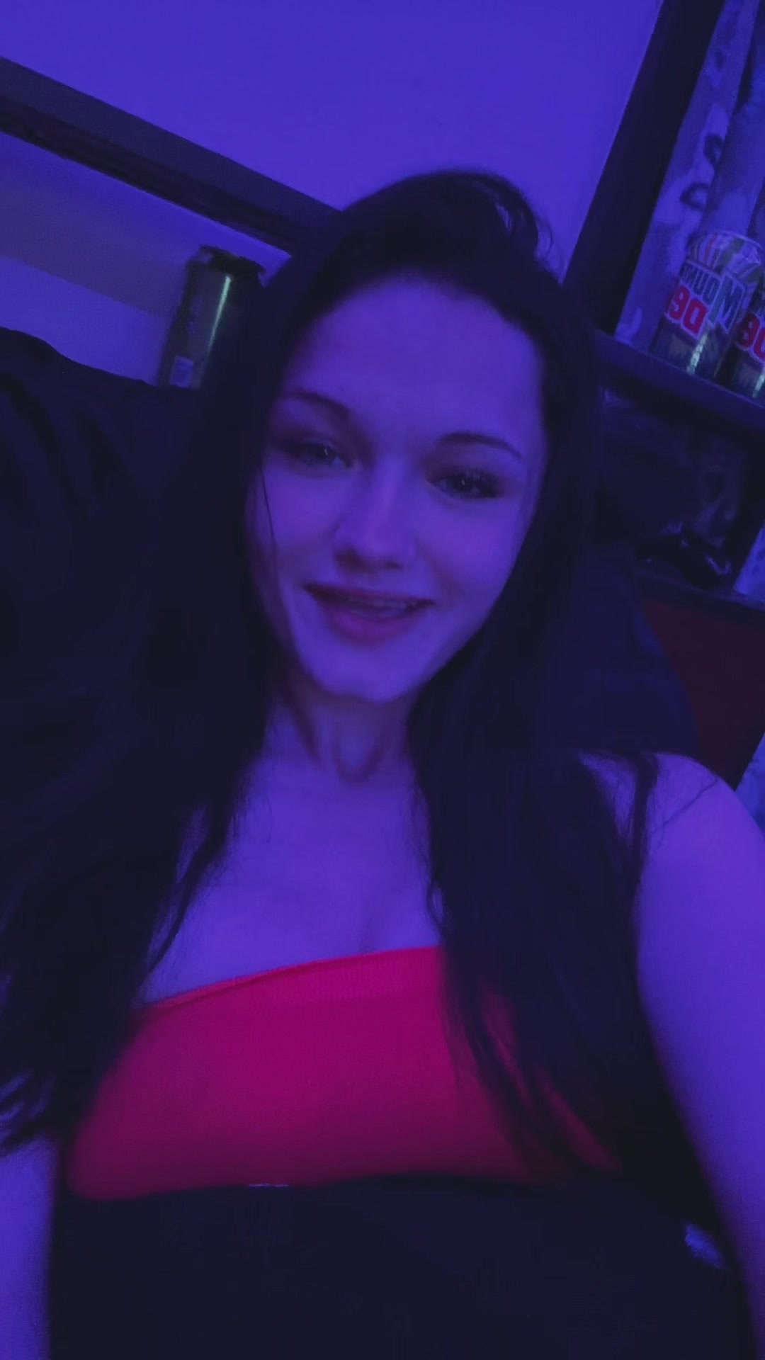 @junebuggg😻