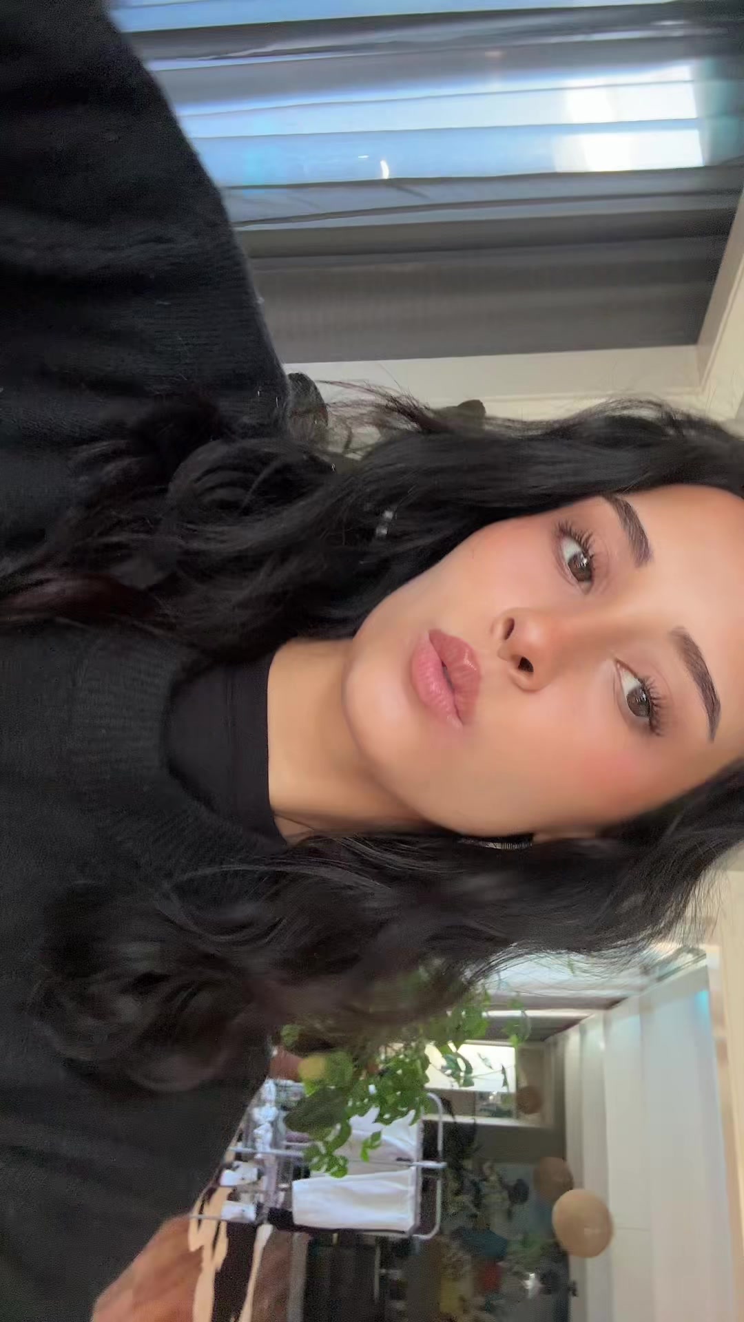 @lovefromliv_
