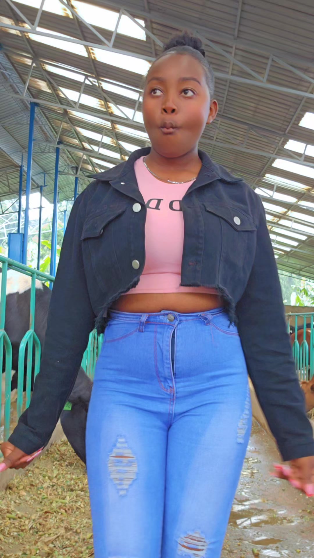 @Anna_Mungai