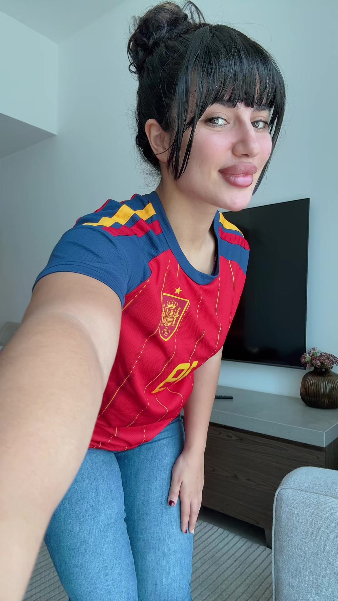 @Divamim2026