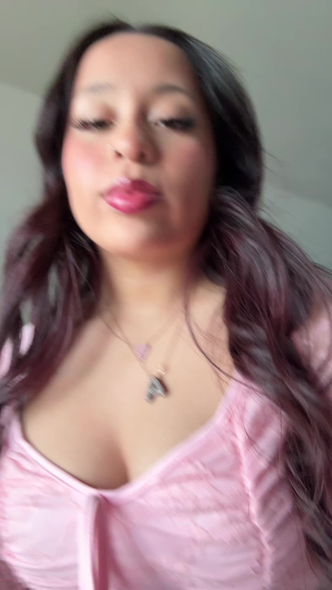 @ava<3