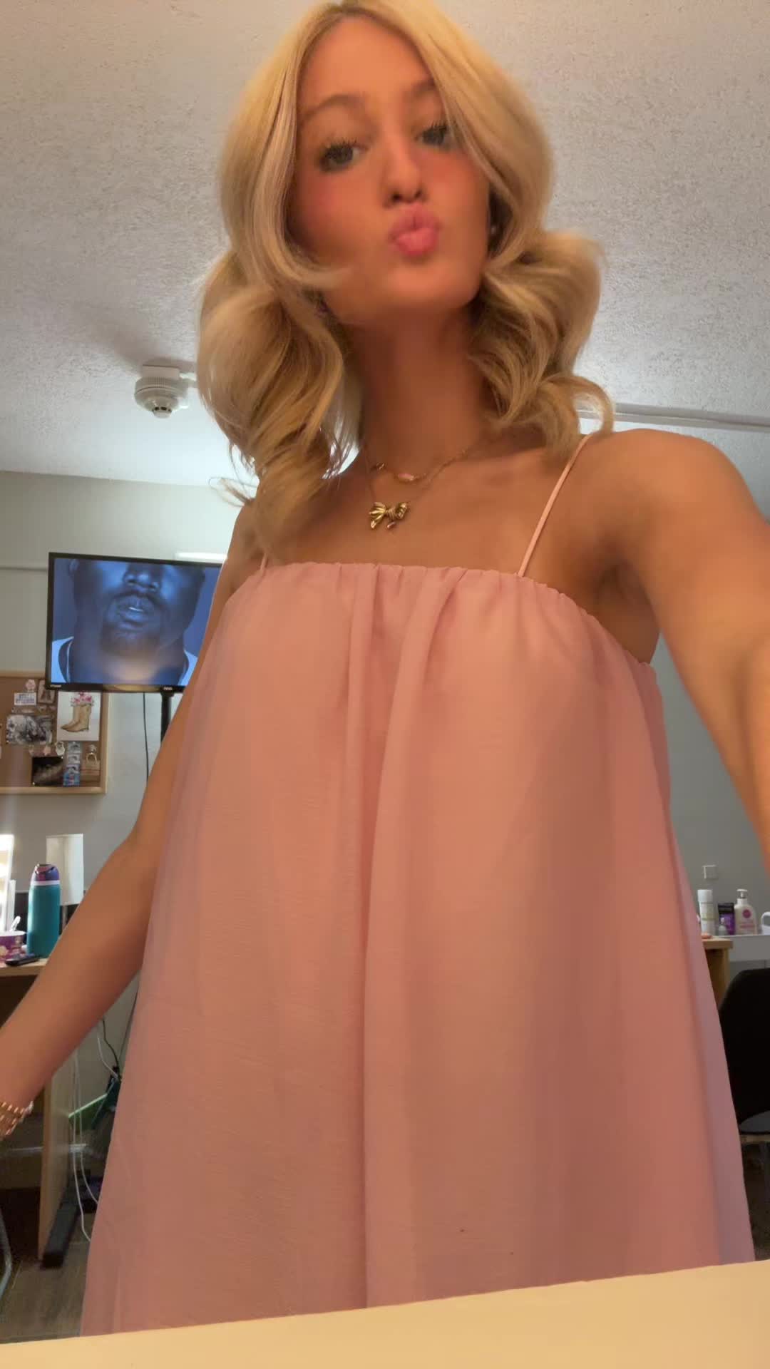 @anya