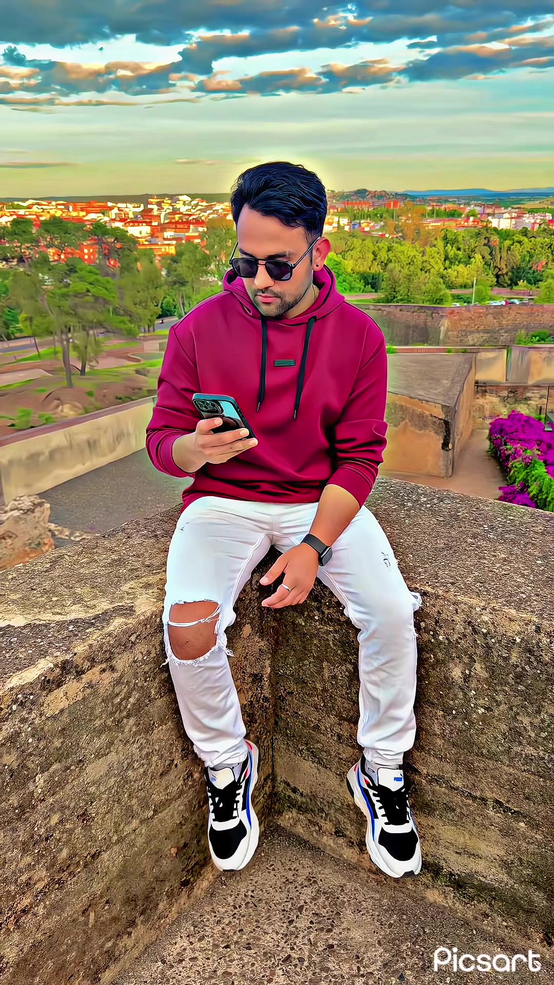 @Moingujjar0