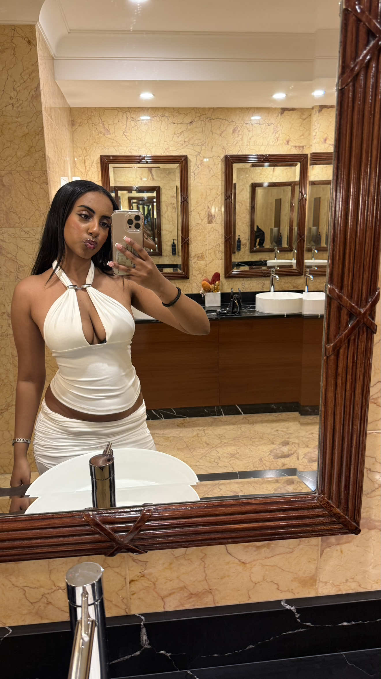 @elsaaaaaaa