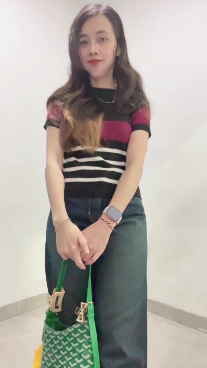 @Bidannya Suka Kuning 💛😗
