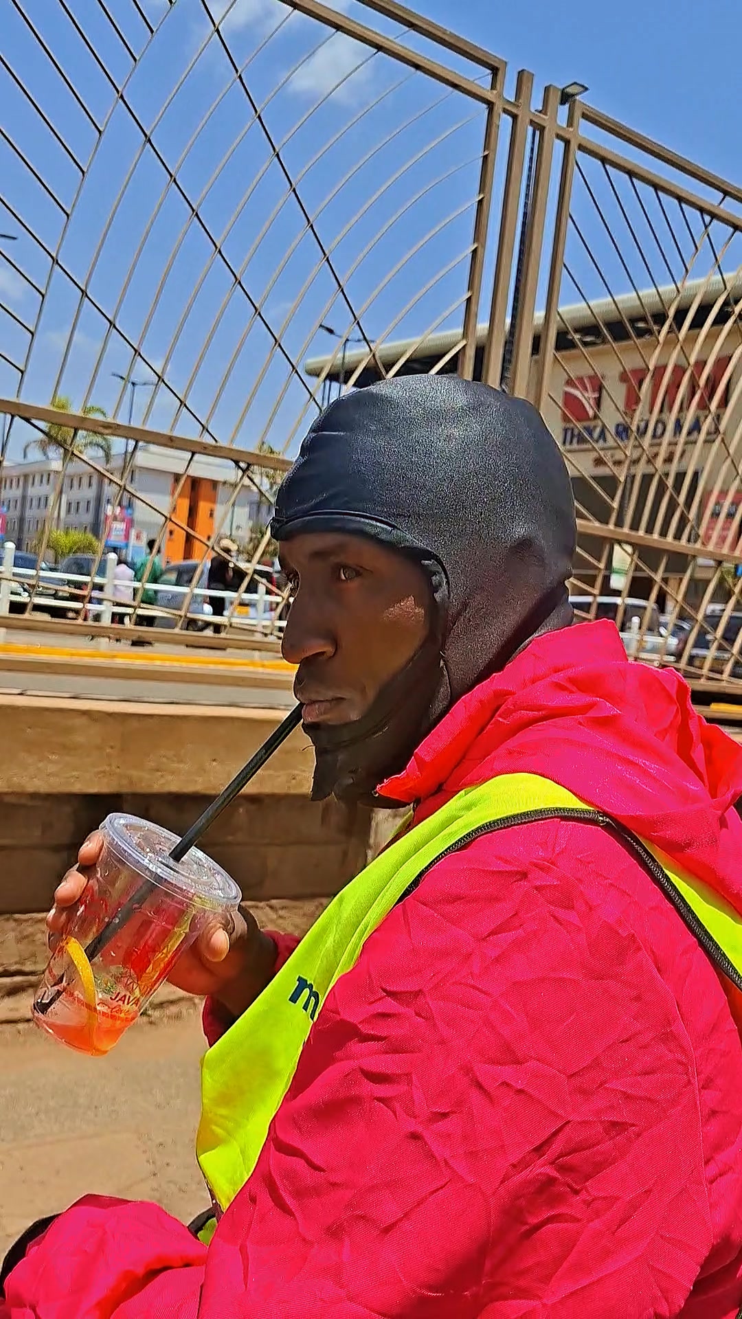 @DOLLY JOURNEY➡️🚶♂️🏍🌅🇰🇪