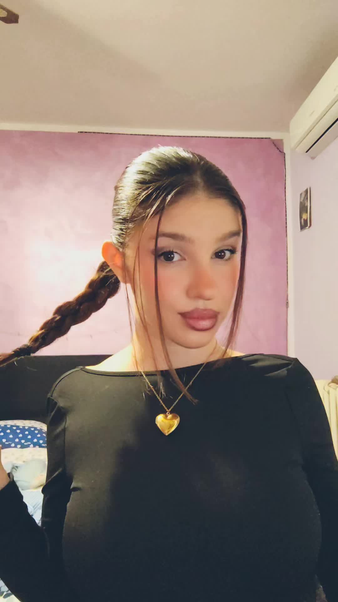 @Sissi ๐