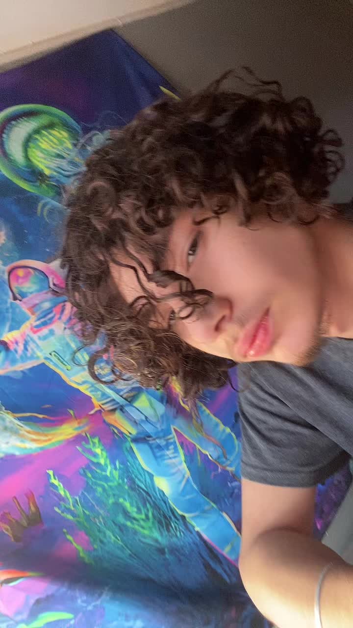 @akaa_sixteen