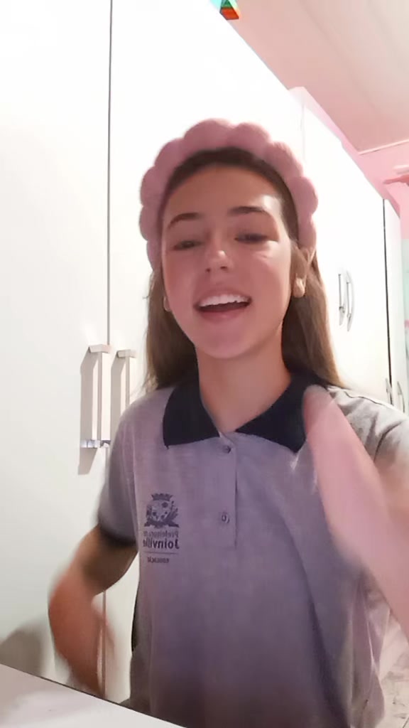 @Elo&aacute; Ivone💗😊🌺