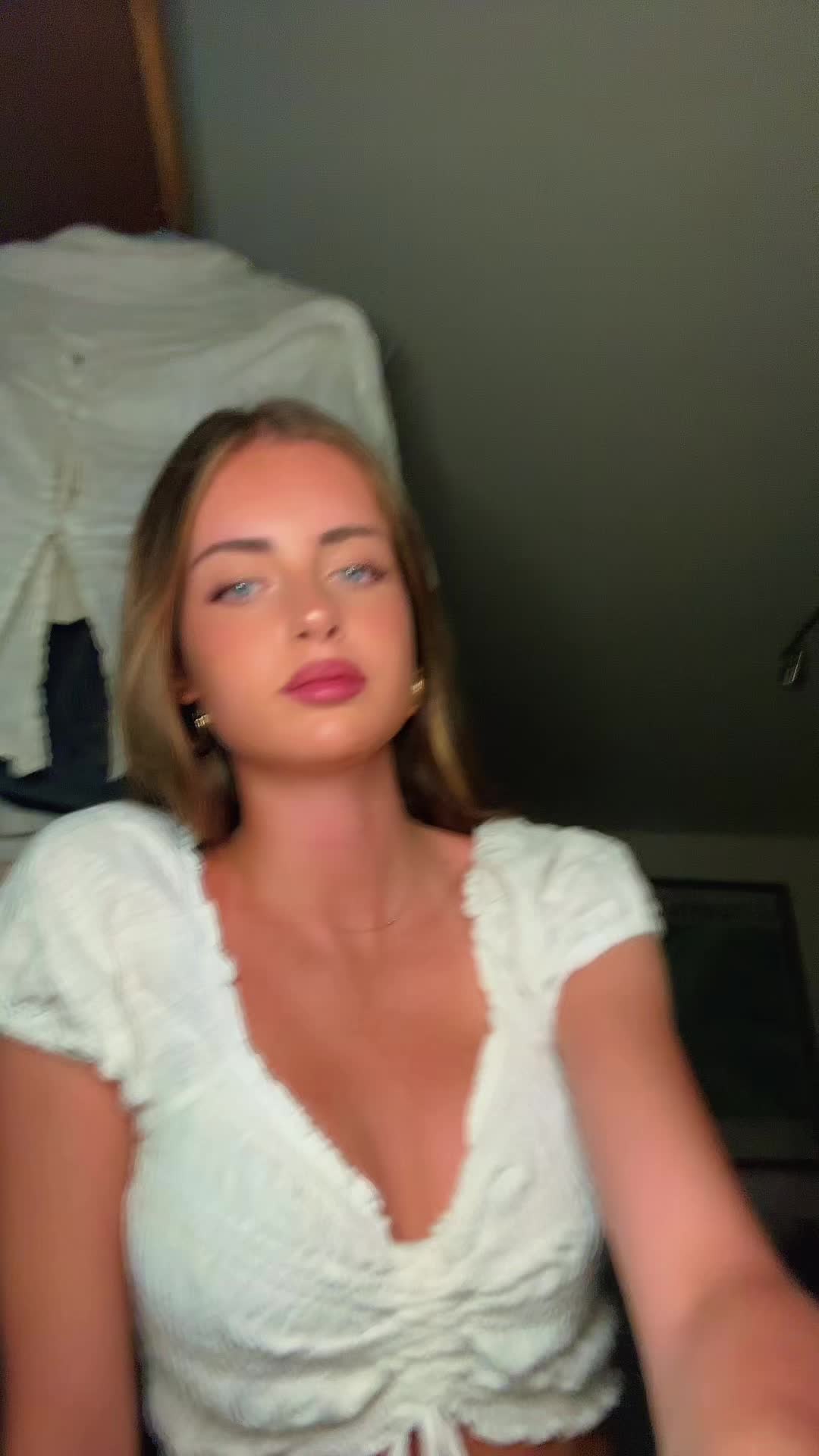 @👑