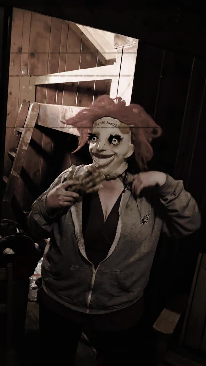 @Horrorqueen87