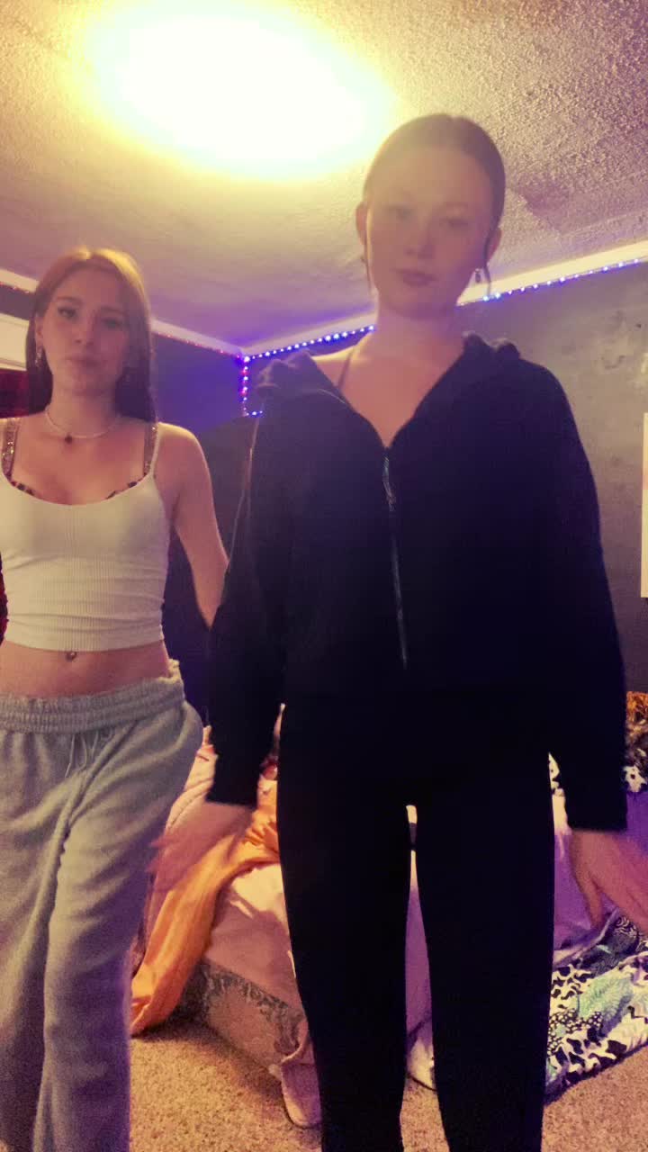 @😻