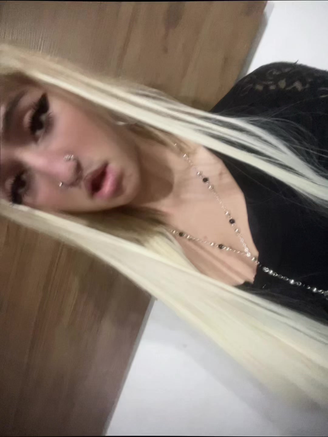 @╋━