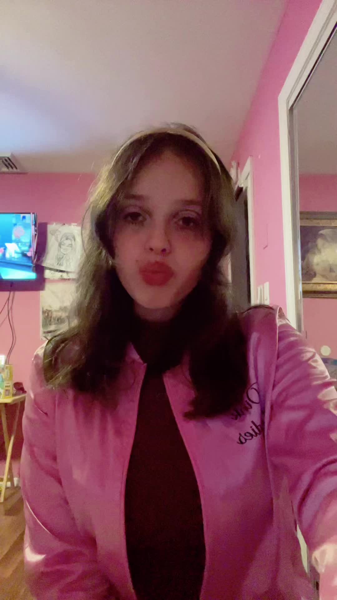 @🪲𝓋𝒾𝒸𝓉ℴ𝓇𝒾𝒶𓆣(go to him)