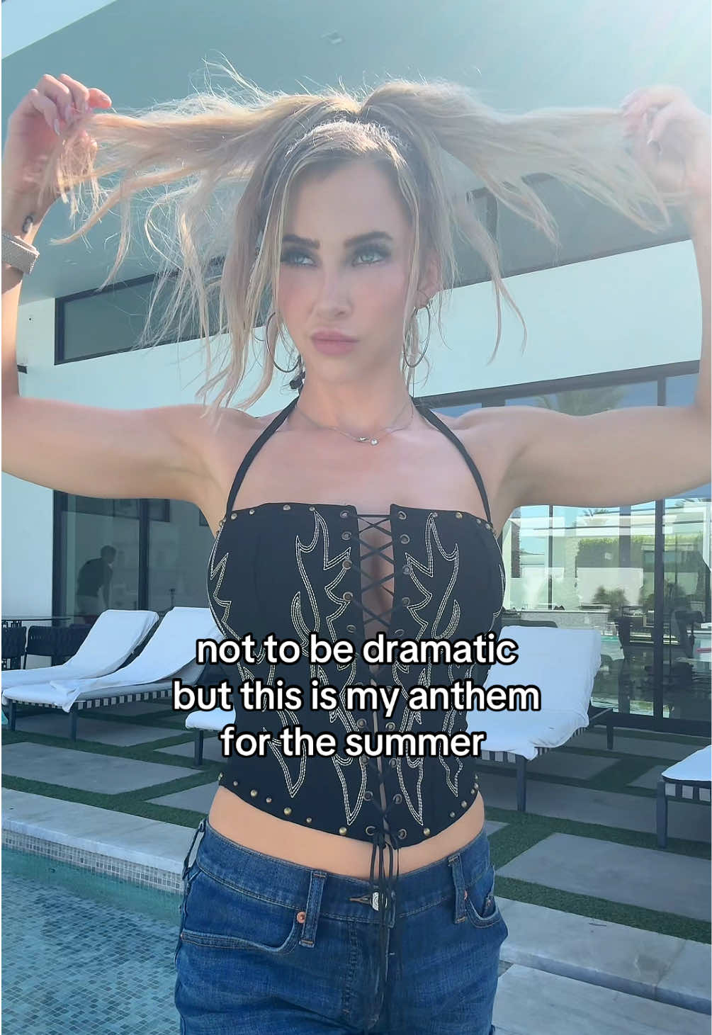 @Alix Lynx