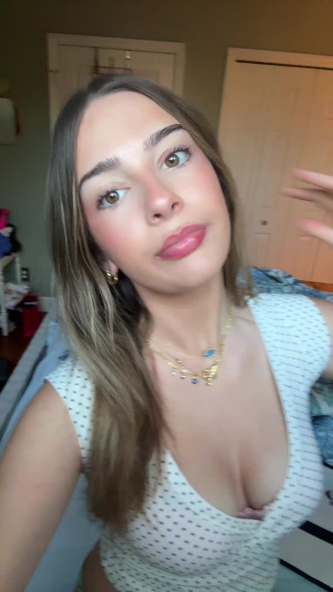 @Katie$tein