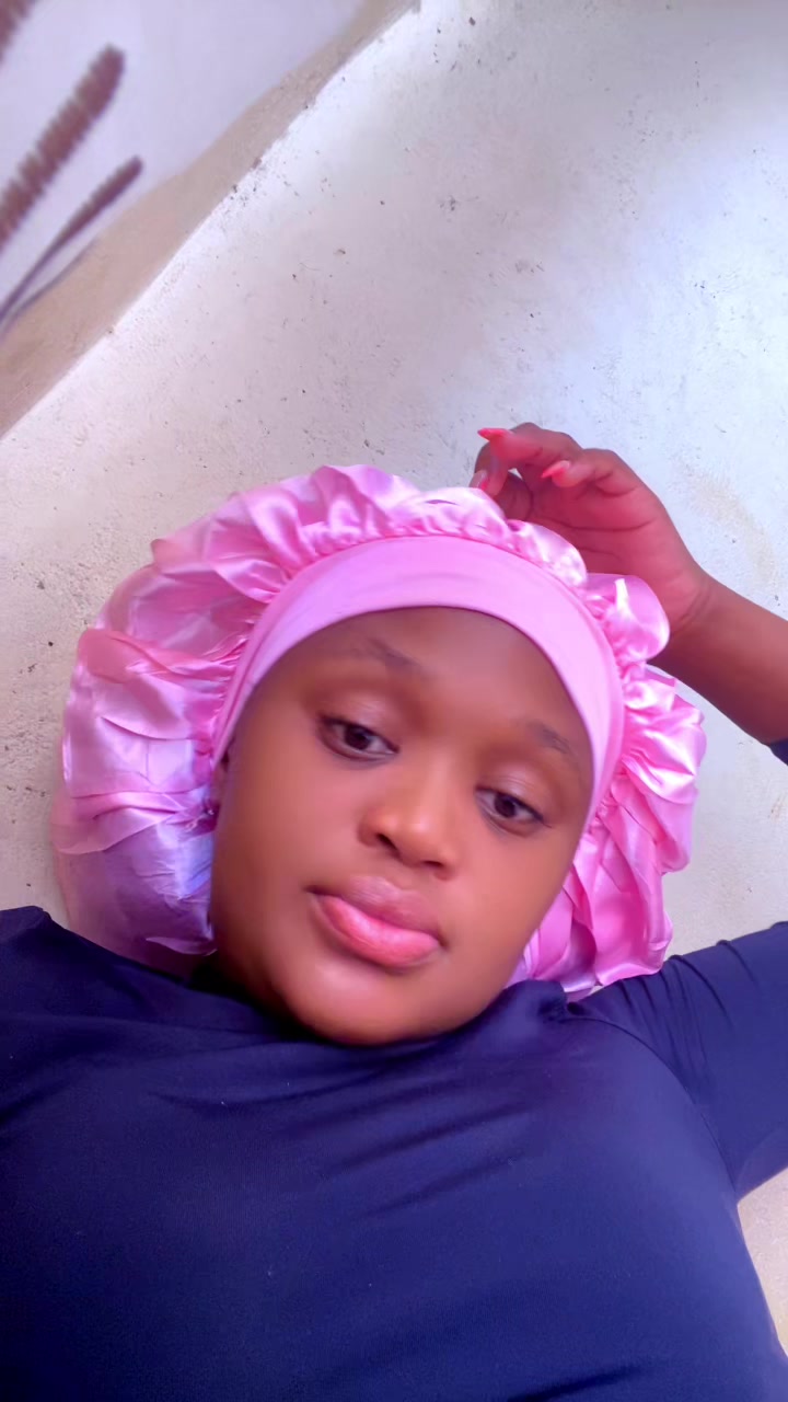 @kaytsow ngobeni