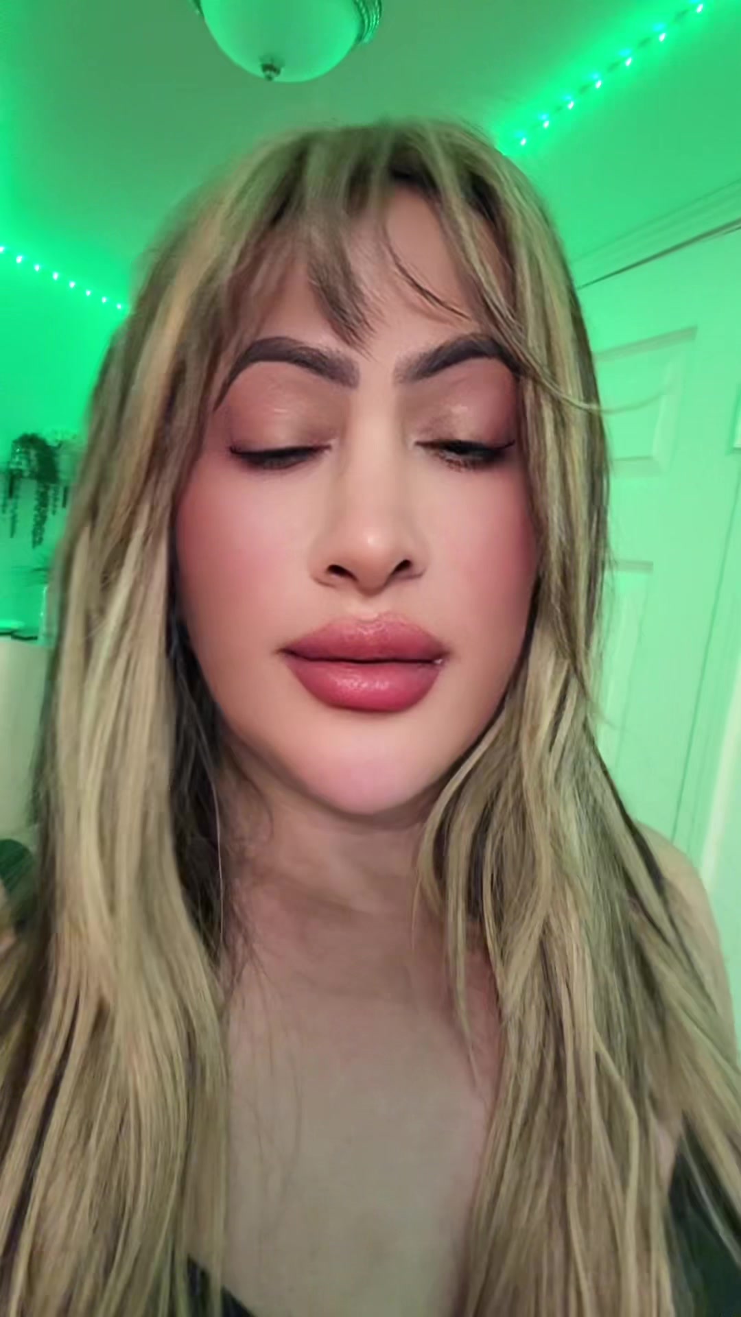 @Paola