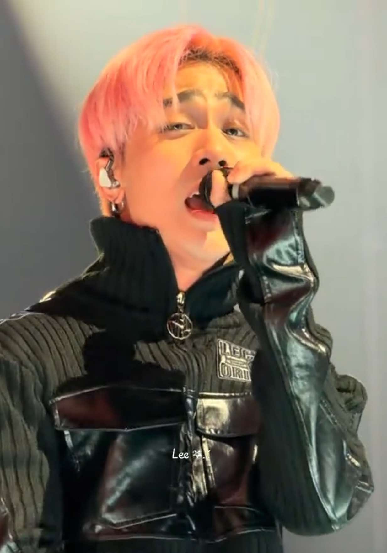@🍓 𝓛𝓮𝓮 ࣪𖤐.ᐟ