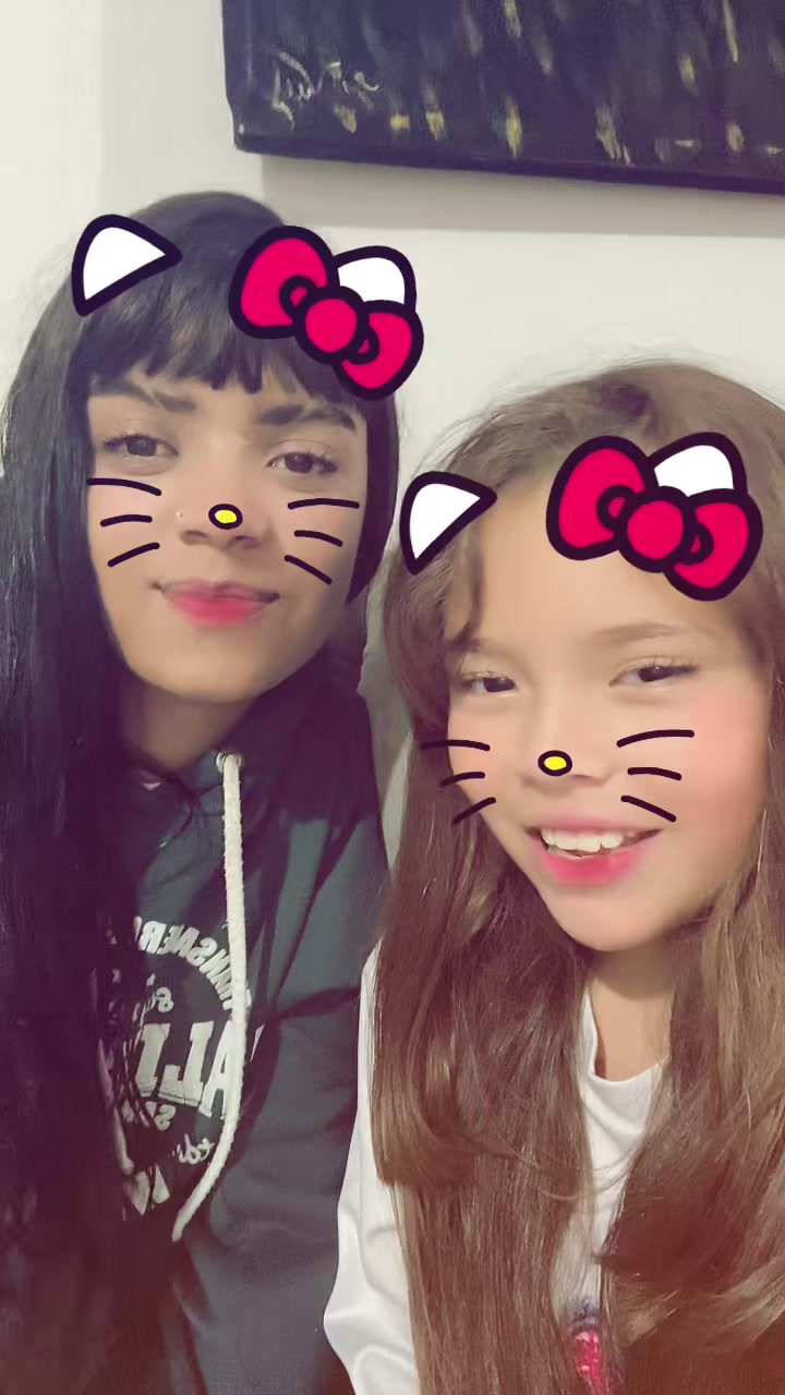 @NICOHLE Y VALENTINA