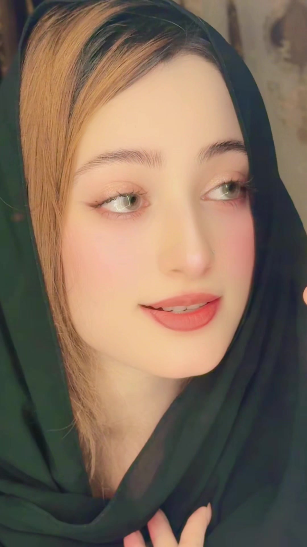 @🦋Ghezal Nazari4. 👑