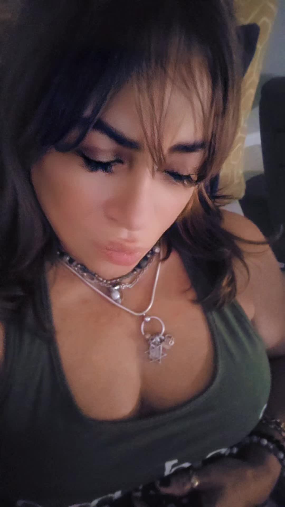 @Queen