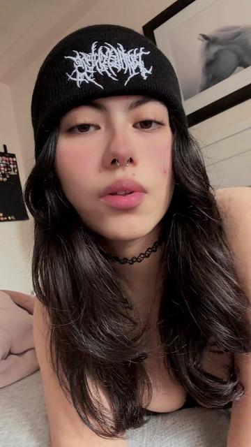 @Julia𖣂