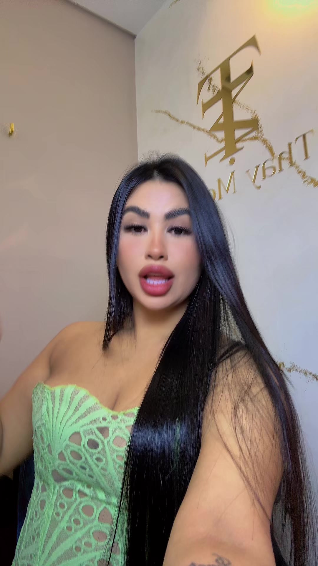@thaiiiiisousaa