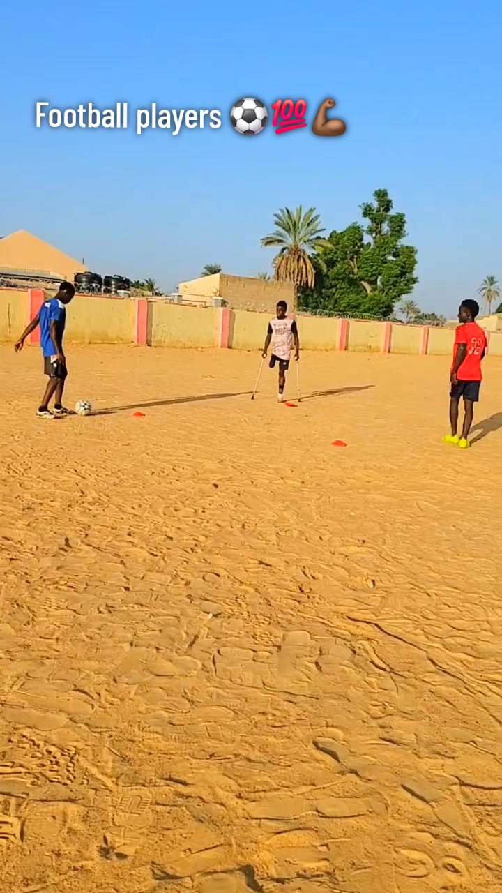 @Najeeb one Leg ⚽