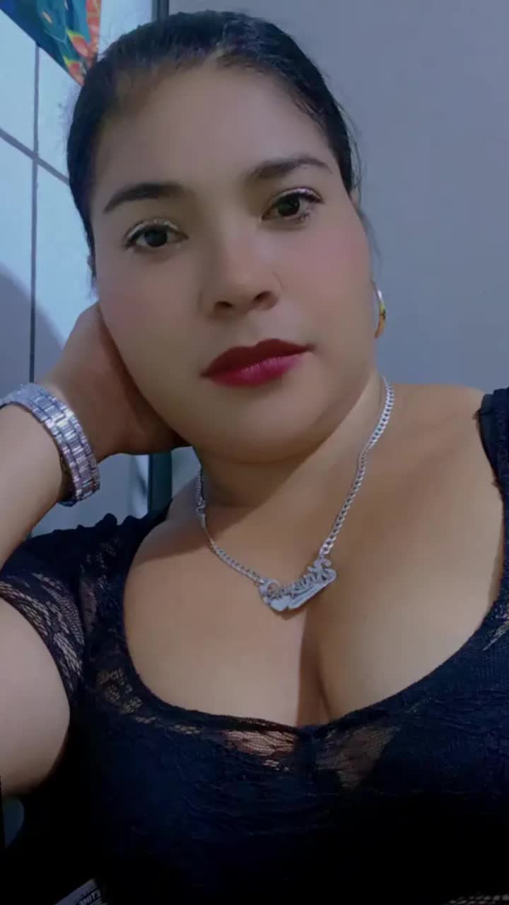 @yoli  aguilar
