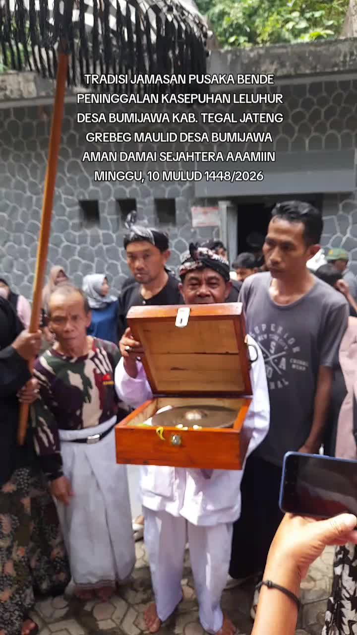 @PAK K U W U # B U M I J A W A