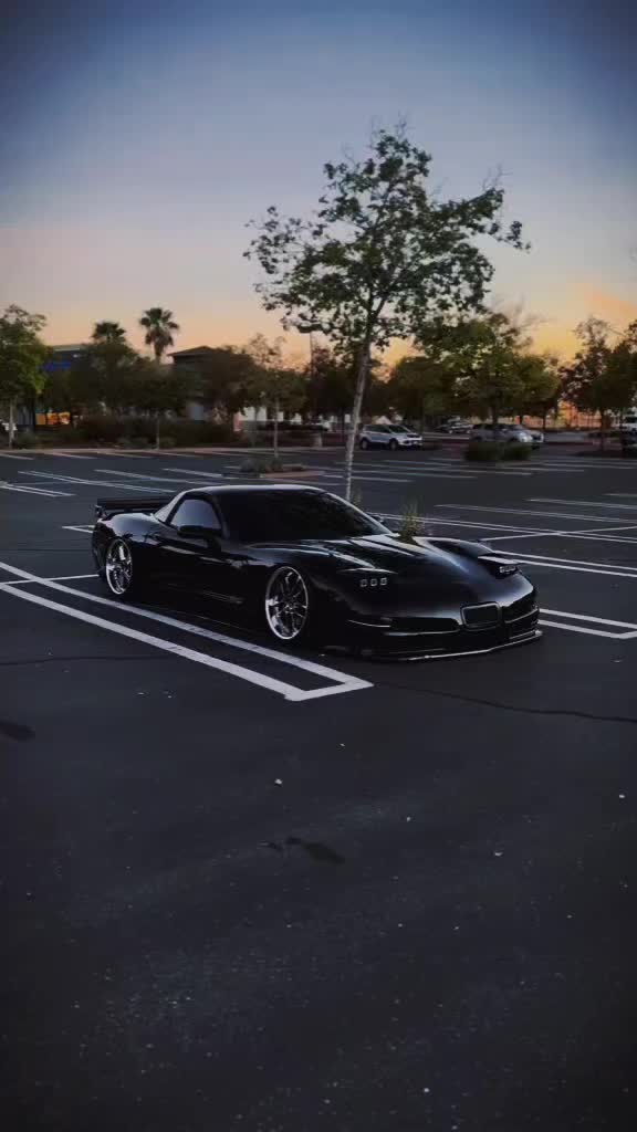 @Jose Chipres I anime and cars