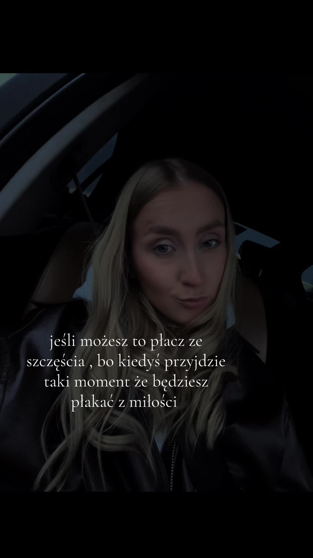 @juliaaa