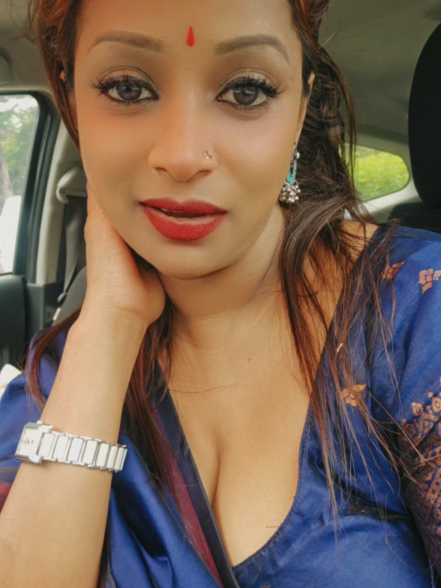 @Dhakshaiini_Official