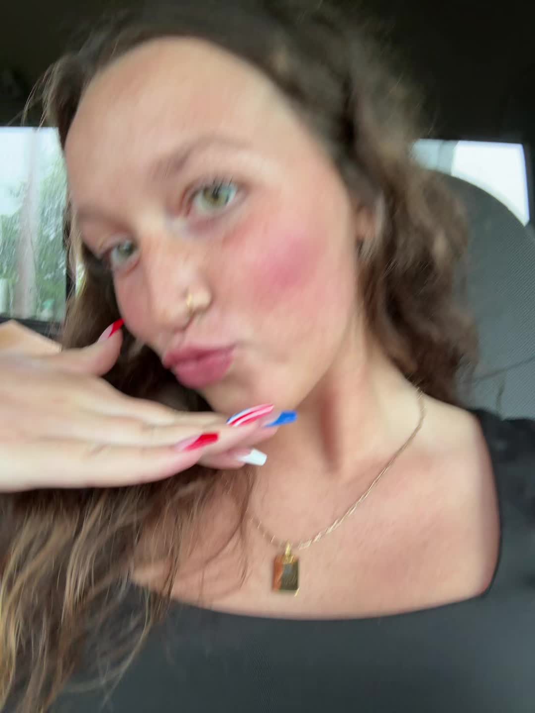@️