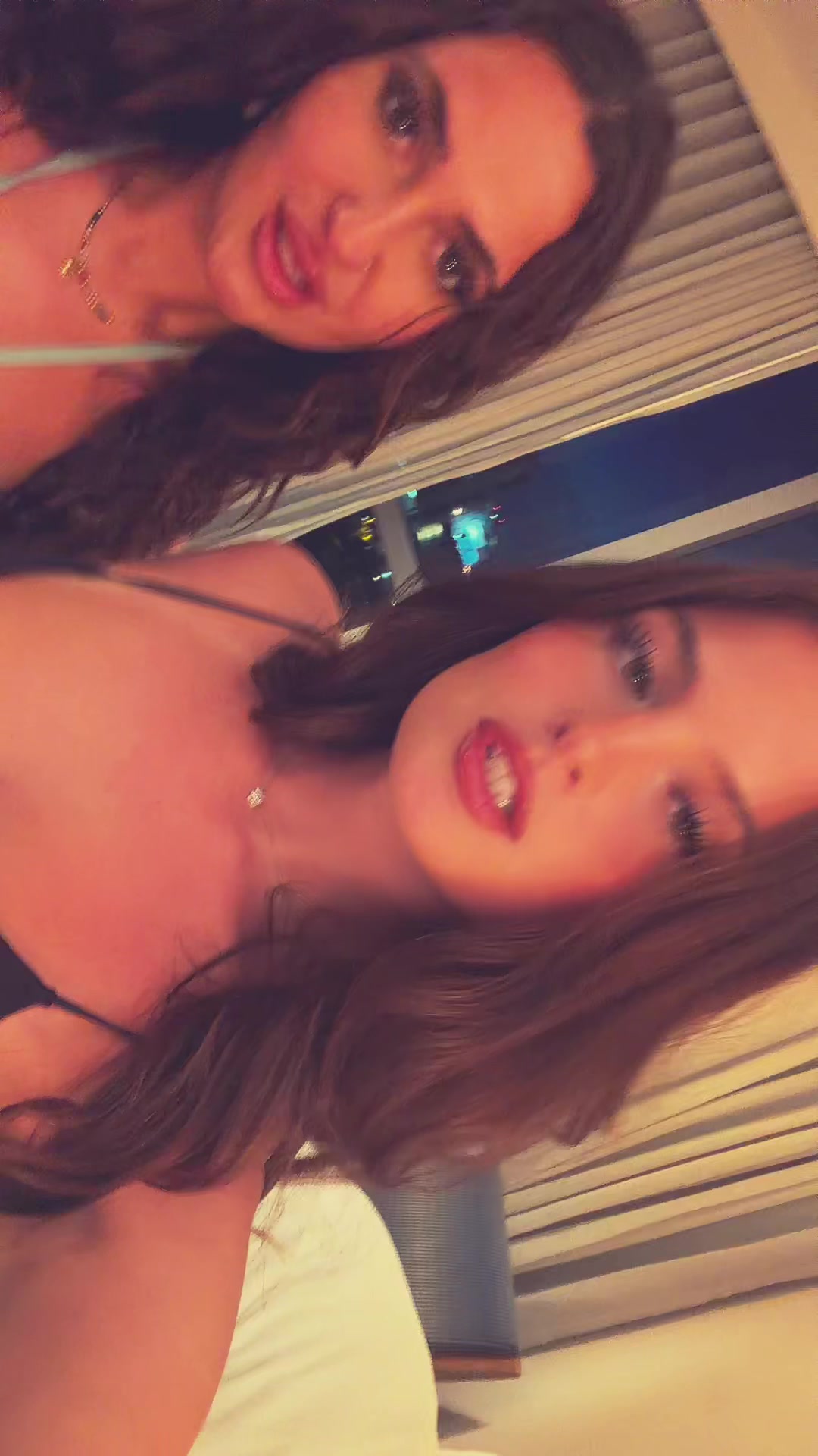 @Jules🪩☮️🦋🥂🫶🏼