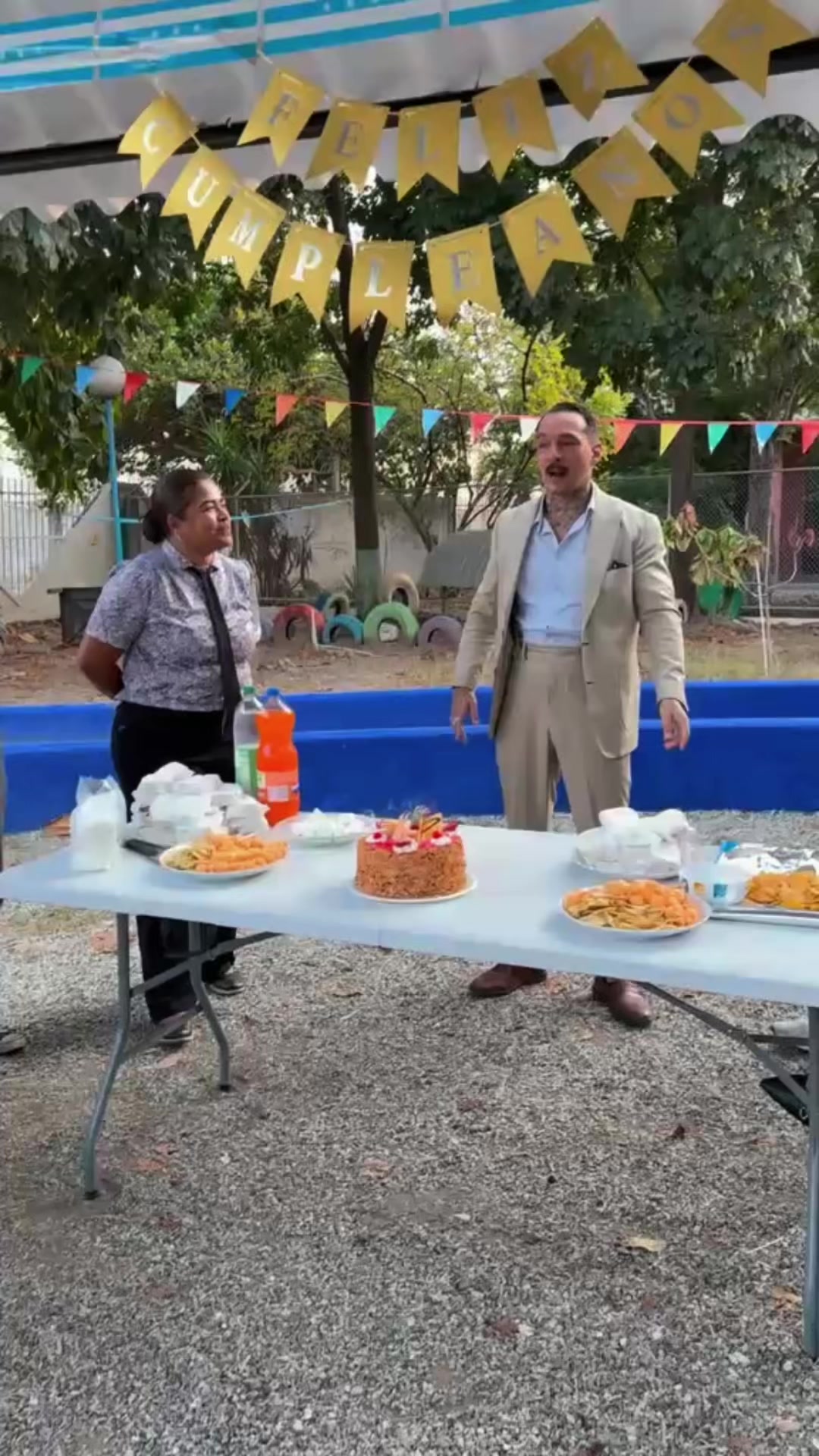 @LUPINO.