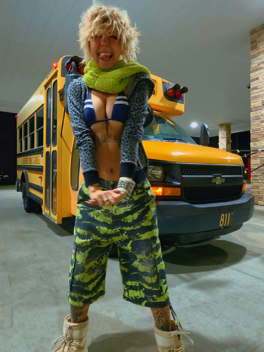 @BusandBunny