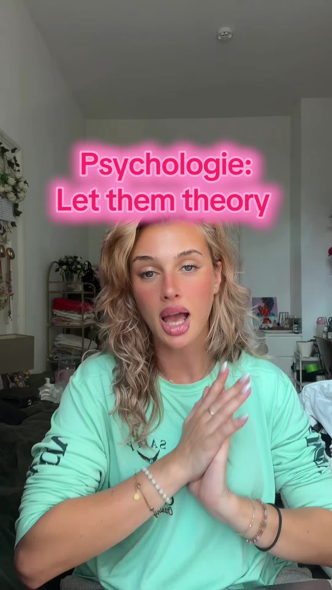 @Josi 🎭 angehende Psychologin