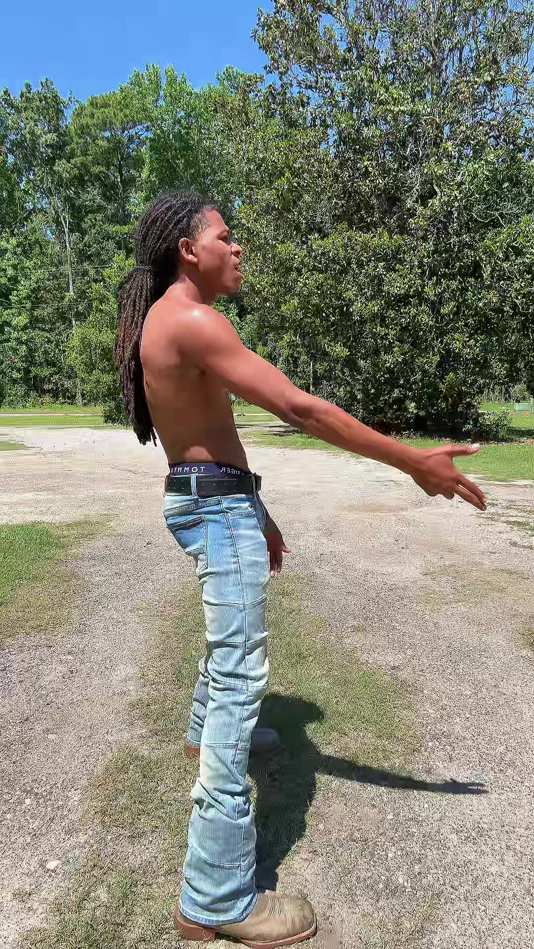 @Ghettotwins_