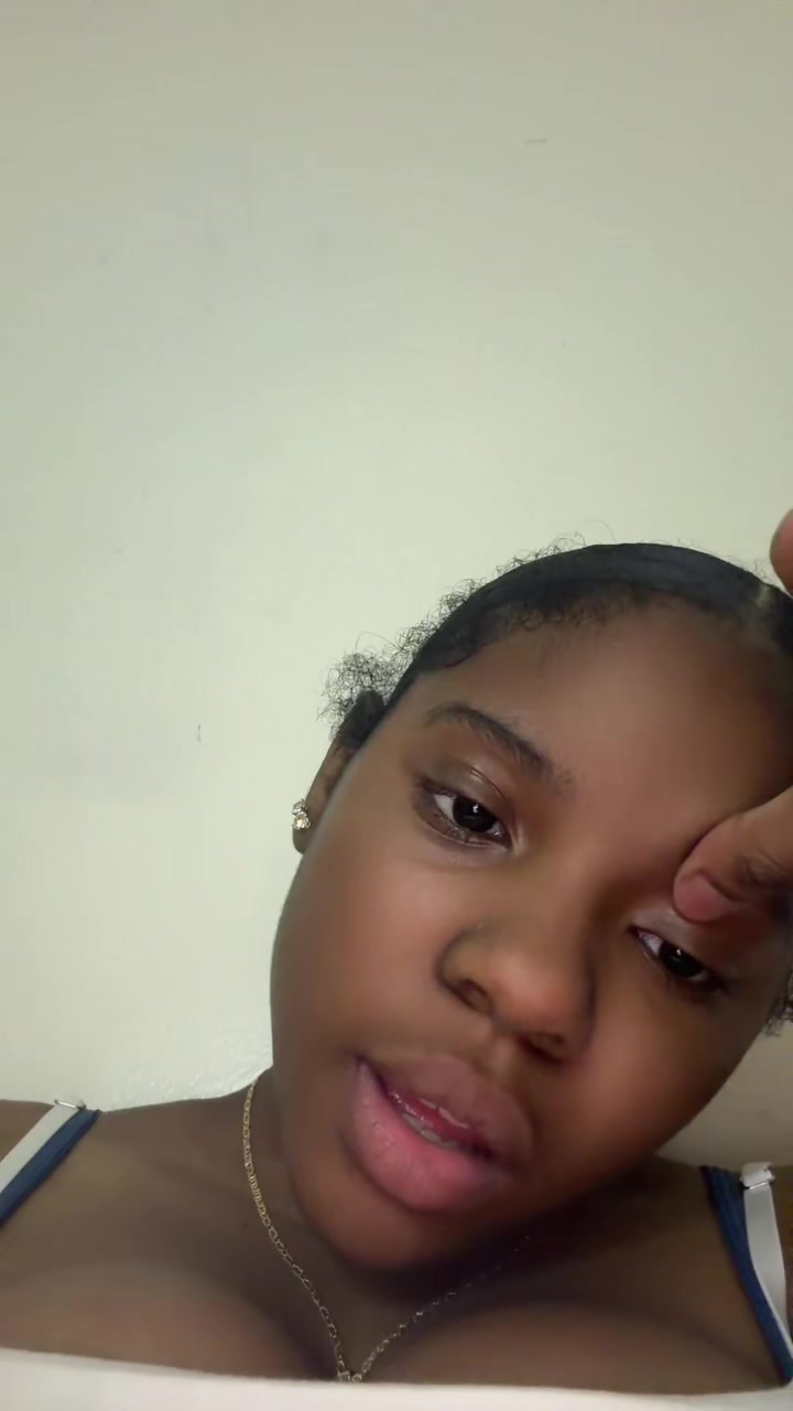 @im not real.