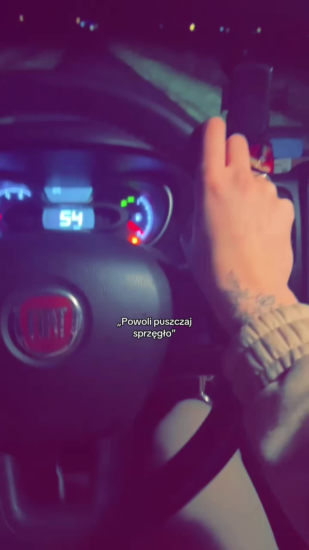 @ꨄ