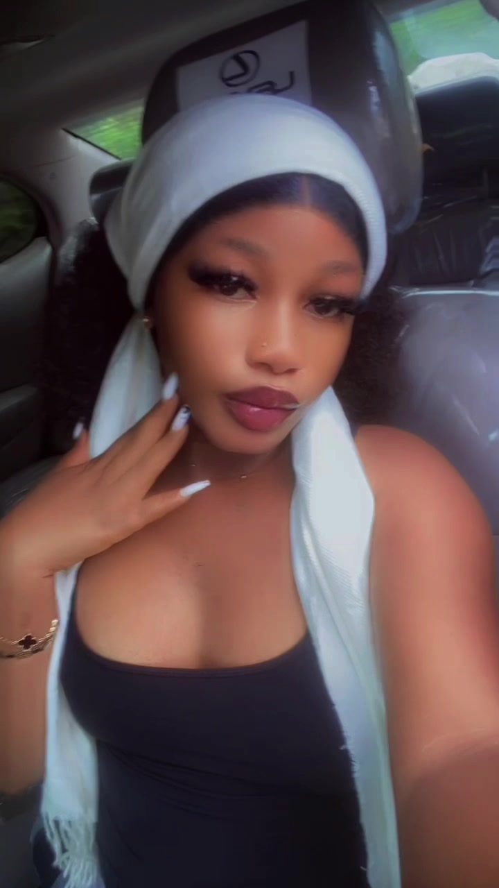 @Sexy cherry 🍒
